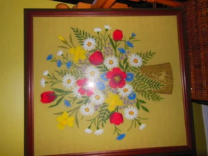 Großer Vintage Nachlass Blumenstrauß Nadelspitze mit Rahmen schöne Farben - Bild 1 von 6