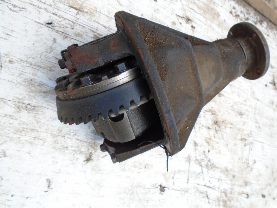 1984 1985 Toyota Truck Drop Out 3rd Member LOCAL PICK UP  - Image 1 of 1