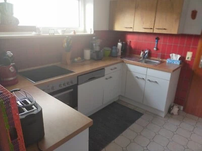 Einbauküche mit Elektrogeräten gebraucht - Bild 1 von 3