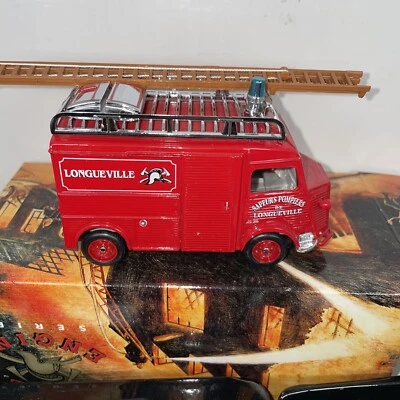 Matchbox Models Of Yesteryear  YFE 13 1947 Citroen Type H Van Fire Truck  - Image 1 of 4
