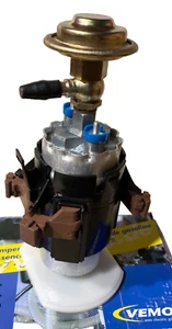 Kraftstoffpumpe Vemo V20-09-0415-1 für BMW 5er, 7er elektrisch, mit Dämpfung - Bild 1 von 5