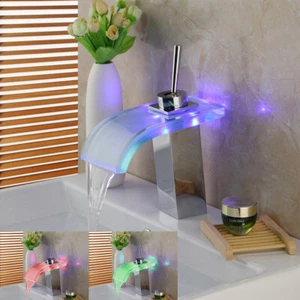 Grifos mezcladores de lavabo de 1 mango/agujero 3 LED de vidrio en cascada - Imagen 1 de 9