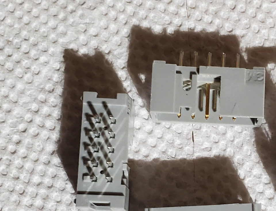 3M 2510-6002-UG Headers and Wire Housing - Image 1 of 1