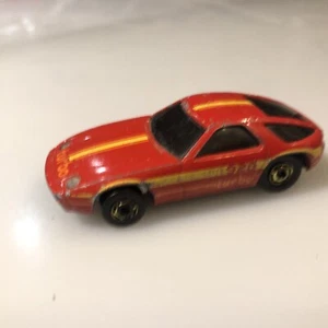 Vintage 1982 Hot Wheels Porsche P-928 Turbo Red 1:64 HONG KONG Gold Wheels Used - Picture 1 of 7