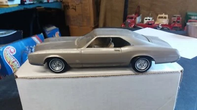 Buick Riveria 2 dr hdtp.promo - Image 1 of 4