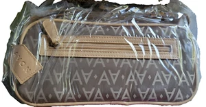Cartera de mano pequeña para mujer Avon Signature Collection nueva en caja - Imagen 1 de 3