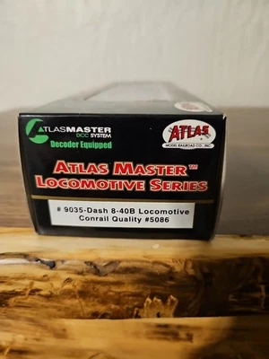 Atlas Master 9035 Dash 8-40b Conrail Quality #5086 Dcc - Image 1 of 2