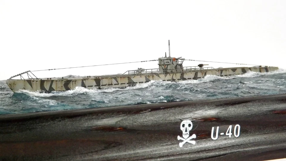 U-Boat type IX A U40 German Submarine 1/350 Sea diorama WW2 Built and painted - Image 1 of 4