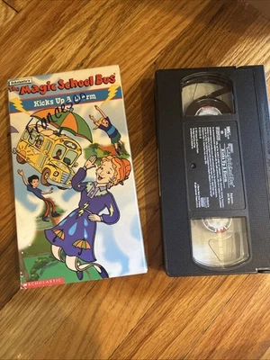 The Magic School Bus Kicks Up a Storm (VHS, 1995) Scholastic Educational - Image 1 of 4