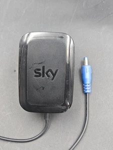 Genuine SP210 UK-K Sky Q HUB/Router 12v Power Supply 12V 1.42A 17W SR - Picture 1 of 2