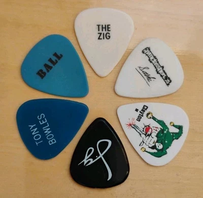 Palhetas de guitarra sortidas ***Lote de 6*** - Imagem 1 de 2