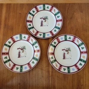 Pfaltzgraff Snow Bear Salad Plates Set of 3 Christmas Holiday 8" Retired Pattern - Picture 1 of 9