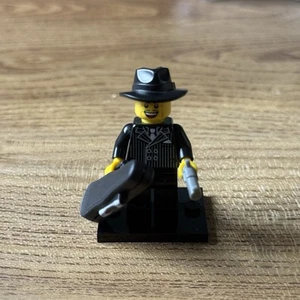 LEGO Gangster Minifigure - Exclusive from Series 5 Black Tux Figure Fedora - Picture 1 of 5