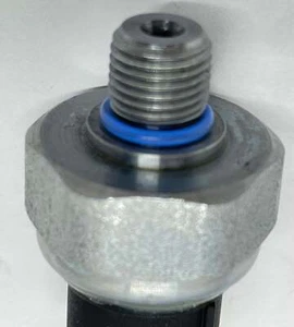 Aston Martin Vantage Sportshift pressure sensor 6G33-7F054-AA - Picture 1 of 3