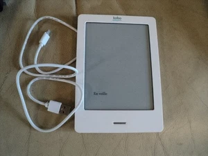 Kobo Mini FRENCH eReader White 2GB, WiFi, GWO & TAKES MINI SD CARDS - Picture 1 of 4
