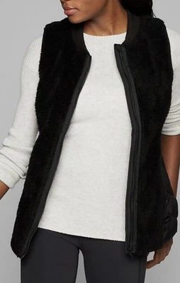 Athleta Responsible Down Tundra Vest Size Large - Image 1 of 4