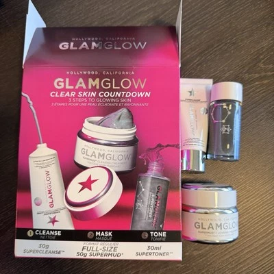 Juego de 3 pasos para una piel brillante GLAMGLOW Clear Skin Countdown Foto 1 de 3
