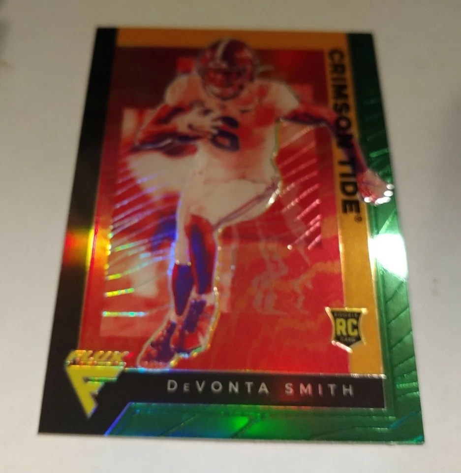 DeVonta Smith RC 2021 Panini Chronicles Draft Flux GREEN HOLO PRIZM #237 Eagles - Image 1 of 1