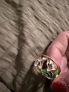 Lovely Pink/green Hollowed Out 18K Gold Plated Wide Floral Ring In A Size 8 - Picture 1 of 6