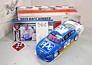 Austin Cindric PPG Indy Road Course 2021 vittoria 1/24 azione pressofusa autografata - Foto 1 di 2