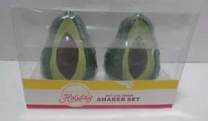 New in Box Avocado Green Salt and Pepper Shakers - Imagen 1 de 2