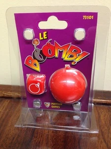 NEU im Paket - LE BOOMB! Mayfair Games #73101 seltene Farbe rot Partyspiel Würfel - Bild 1 von 2