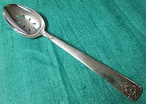 SPRING CHARM 1950 Pierced Serving Spoon Rogers Silverplate No Monogram - Picture 1 of 4