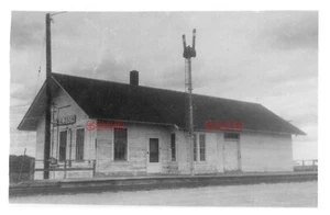 25A595 RP 1970 GREAT NORTHERN RAILROAD STATION DONALDSON MN - Picture 1 of 1