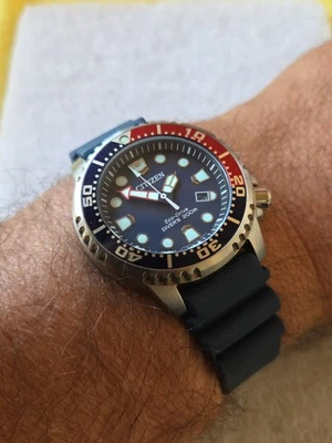 Reloj Citizen Promaster Pepsi Dive Eco Drive Acero Inoxidable E168-A14ST01 8.5" Foto 1 de 4