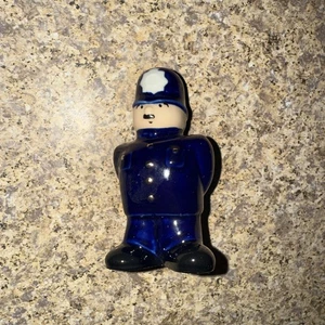 Vintage Wade Swag Einbrecher große englische Porzellanfigur 3,5 Zoll neu - Bild 1 von 6