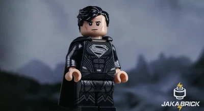 Minifigura de Superman negra personalizada de ladrillo Jaka Ultimate Protector Foto 1 de 2