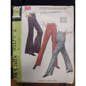 Set pantaloni miss vintage modello McCall 9517 vita 24, fianchi 34 1/2 (1968) - Foto 1 di 2