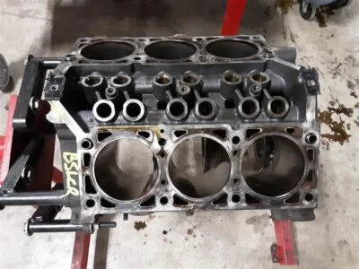 Jeep JK Wrangler OEM 3.8L Engine Cylinder Block 2008-2011 119417 - Image 1 of 4