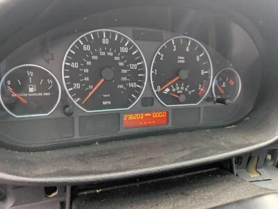 Cuadro de instrumentos BMW E46 330i ZHP 2001-2005 para equipamiento de rendimiento 236 k millas Foto 1 de 4