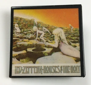 LED Zeppelin Años 80 Casa del Santo 1.5” Cuadrado Vintage Retro Pin Botón - Imagen 1 de 3