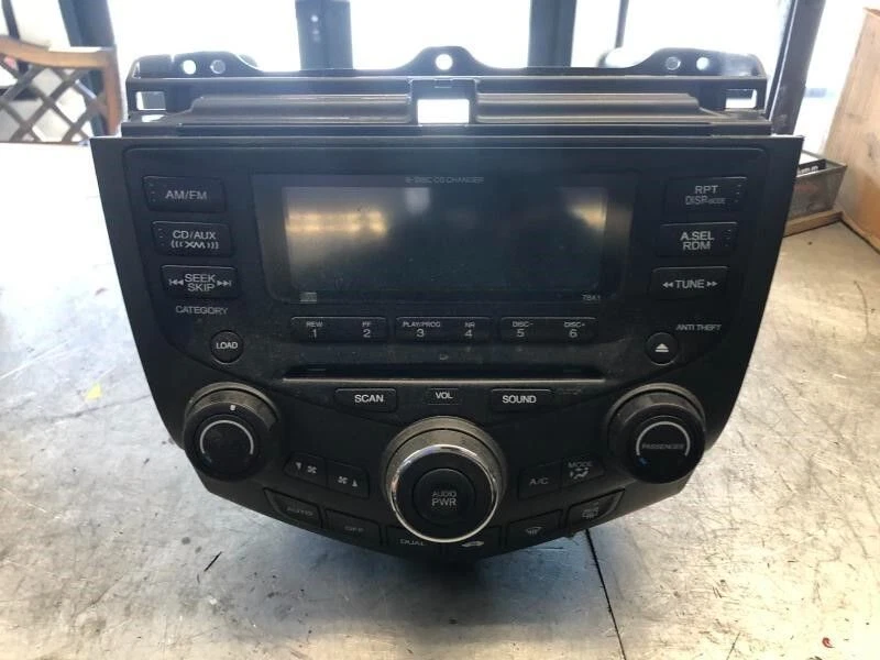 Honda Accord 2004-2007 radio AM FM panel de temperatura de control de clima OEM Foto 1 de 4