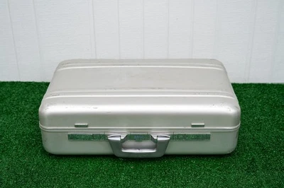 Zero Halliburton 飞机级铝制公文包格子组合锁 24 — 第 1/4 张图片