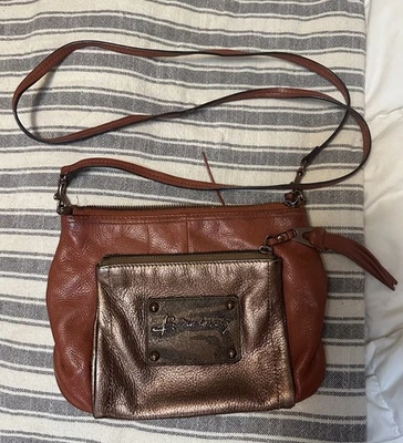 Bandolera B. Makowsky Marrón Cuero/Metálico Cobre Flecos Borla 9" L X 7" T Foto 1 de 4