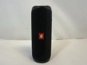 JBL FLIP 5 Waterproof Portable Bluetooth Speaker Blue 3.6 x 3.6 x 8.5 - Picture 1 of 6