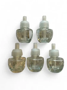 Air Wick Essential Oil Fresh Waters Scented Fragrance Total 5 Refills Plug In - Picture 1 of 1