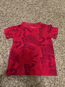 Jordan Red Graphic T Shirt Boy Medium 5-6 Short Sleeve 100% Cotton 23 Air Jordan - Picture 1 of 3