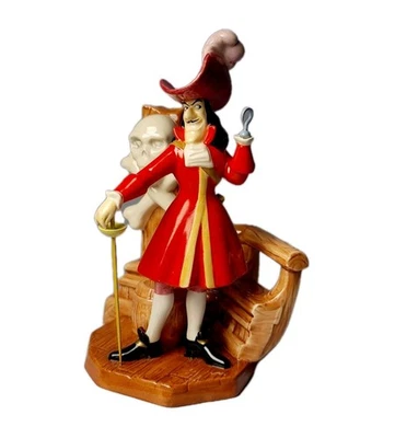 Disney Royal Doulton Showcase Collection CAPTAIN HOOK Boxed Figurine - PAN 4 - Image 1 of 4