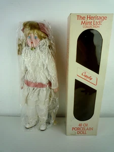 VINTAGE 1988 HERITAGE MINT COLLECTION PORZELLANPUPPE CANDY D21 MIT ETIKETT & BOX - Bild 1 von 12