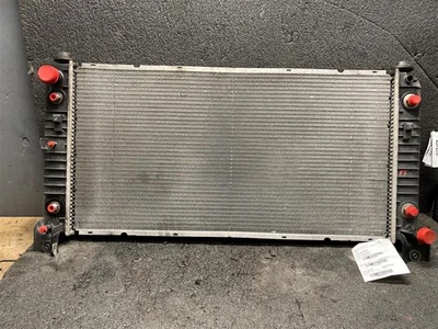 Used Radiator fits: 2011 Gmc Sierra denali 1500 6.2L core is 1-5/16`` thick Grad Foto 1 de 4