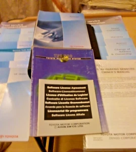GENUINE TOYOTA AVENSIS WALLET & OWNER’S USER MANUAL HANDBOOKS & NAVIGATION 01-09 - Picture 1 of 23