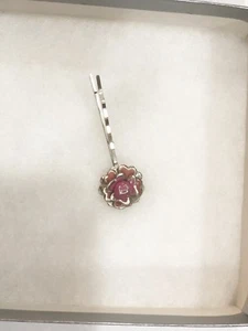 Authentische Chanel Camellia CC Logo Pin Brosche - Bild 1 von 10