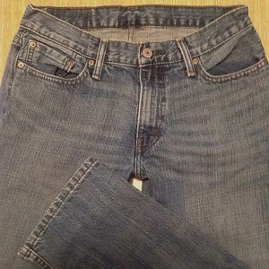 LEVI'S 514 Jeans SLIM STRAIGHT 30x30 Medium Blue Distressed *XLNT EUC*  J070617 - Picture 1 of 2