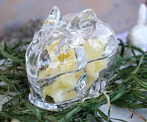 PLATO DE CONEJO DE VIDRIO TRANSPARENTE CON CAJA Y BARRIL - NUEVO CON ETIQUETAS - ¡LA LIEBRE ES ALGO QUE DISFRUTARÁS! - Imagen 1 de 9