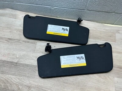 PARASOL DELANTERO IZQUIERDO Y DERECHO MERCEDES BENZ C250 C63 W204 OEM 08-14  Foto 1 de 4