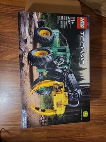 LEGO TECHNIC: John Deere 948l-II Skidder (42157) New In Sealed Box
